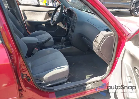 2005 Hyundai Elantra Gls/Gt z USA, uszkodzony, nr VIN KMHDN46D75U004742